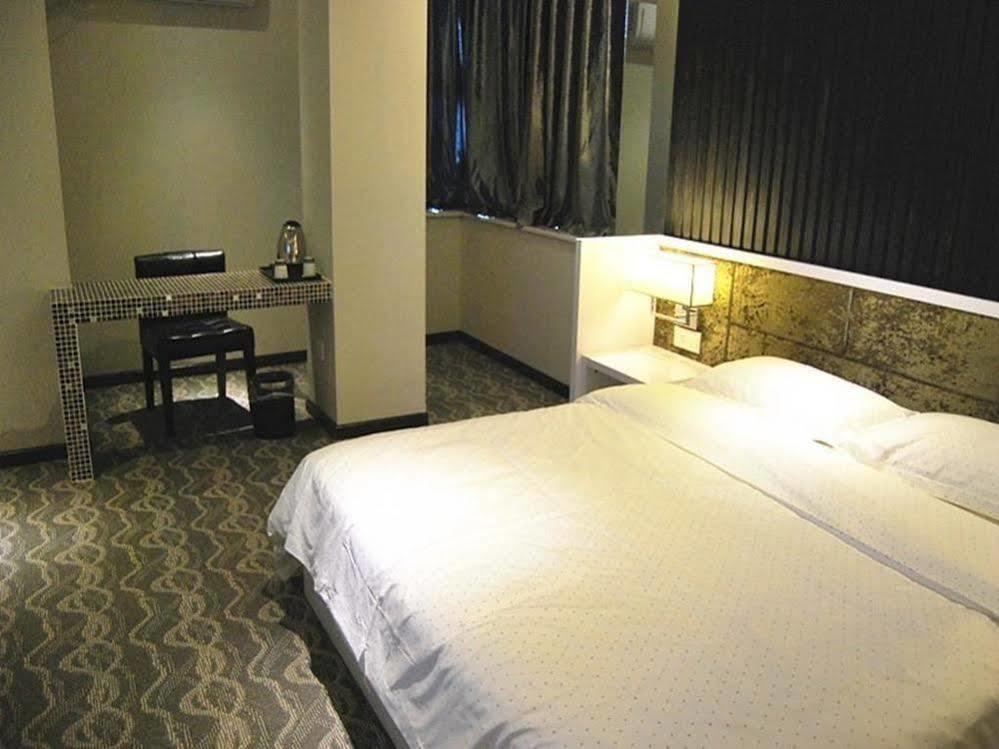 Wuhan Bili Hotel Liufangling Exterior foto